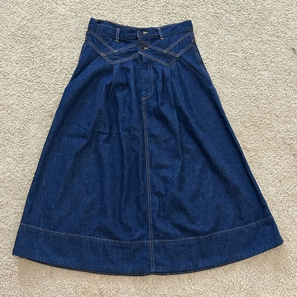 The Great Dark Wash Denim Midi Field Skirt - Picture 9 of 9